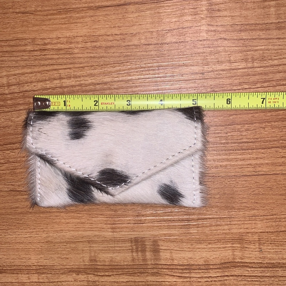 Cowhide Pattern Women's Wallet - Picture 3 of 5